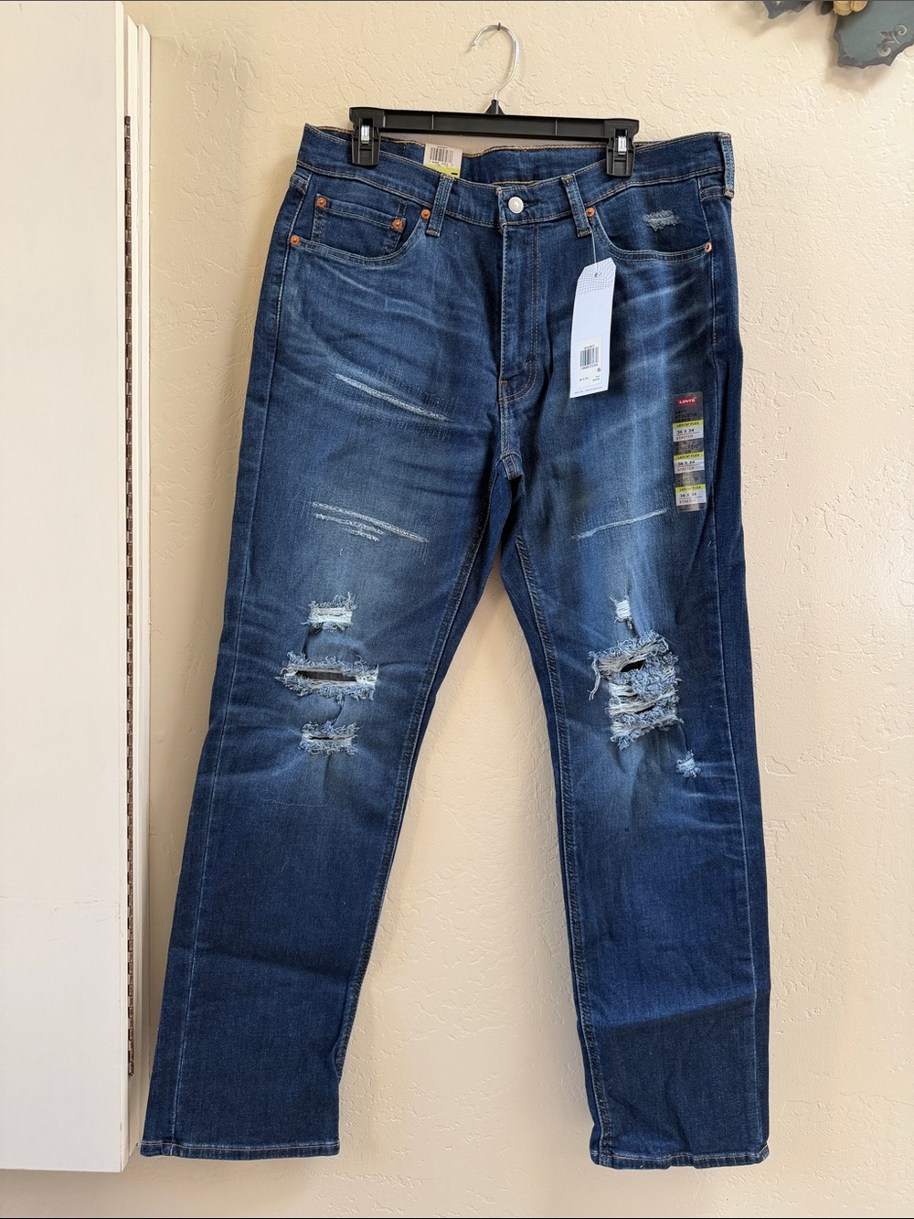 Levi’s Men's Distressed Dark Blue Jeans - Classic Straight Fit 541